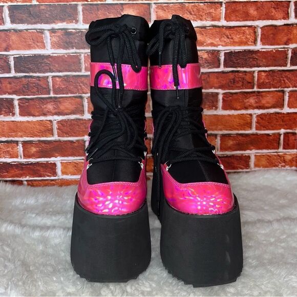 Y.R.U. Pink Holographic Qronic Winter Boots NIB Black Alien on Heels Back Zip 7 - Picture 6 of 9